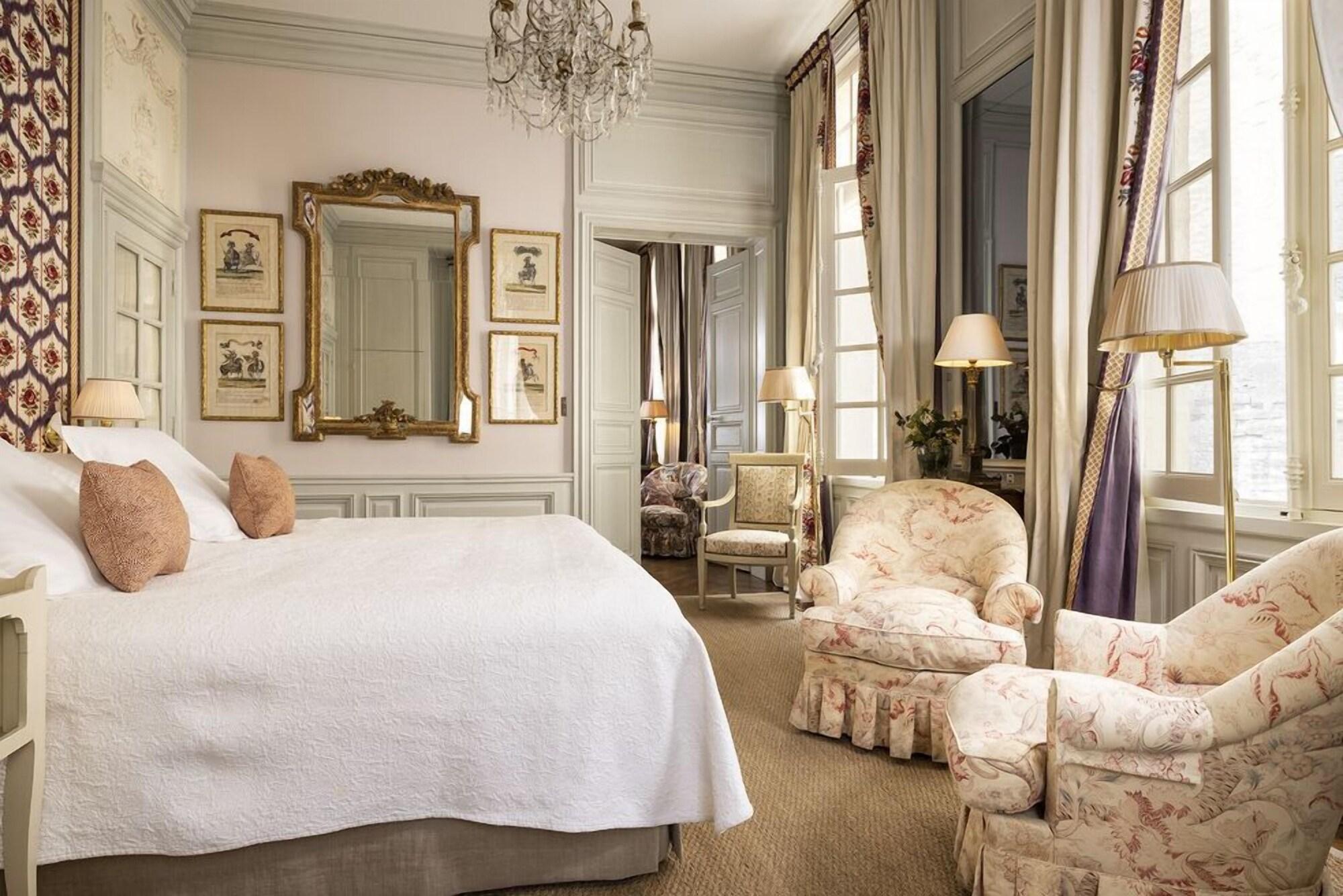Hotel La Mirande 5*